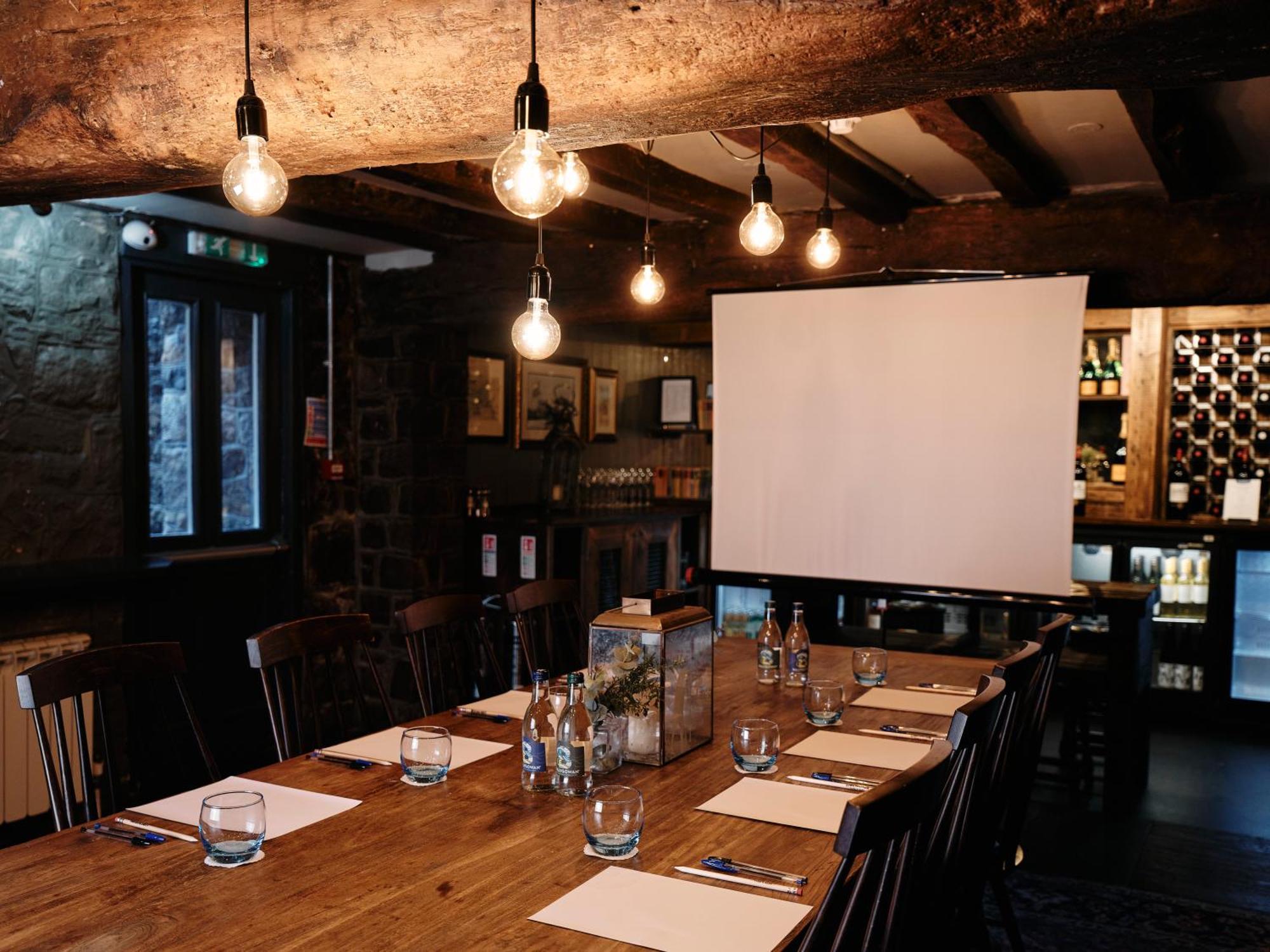 Old Court House Inn St Aubin Екстер'єр фото