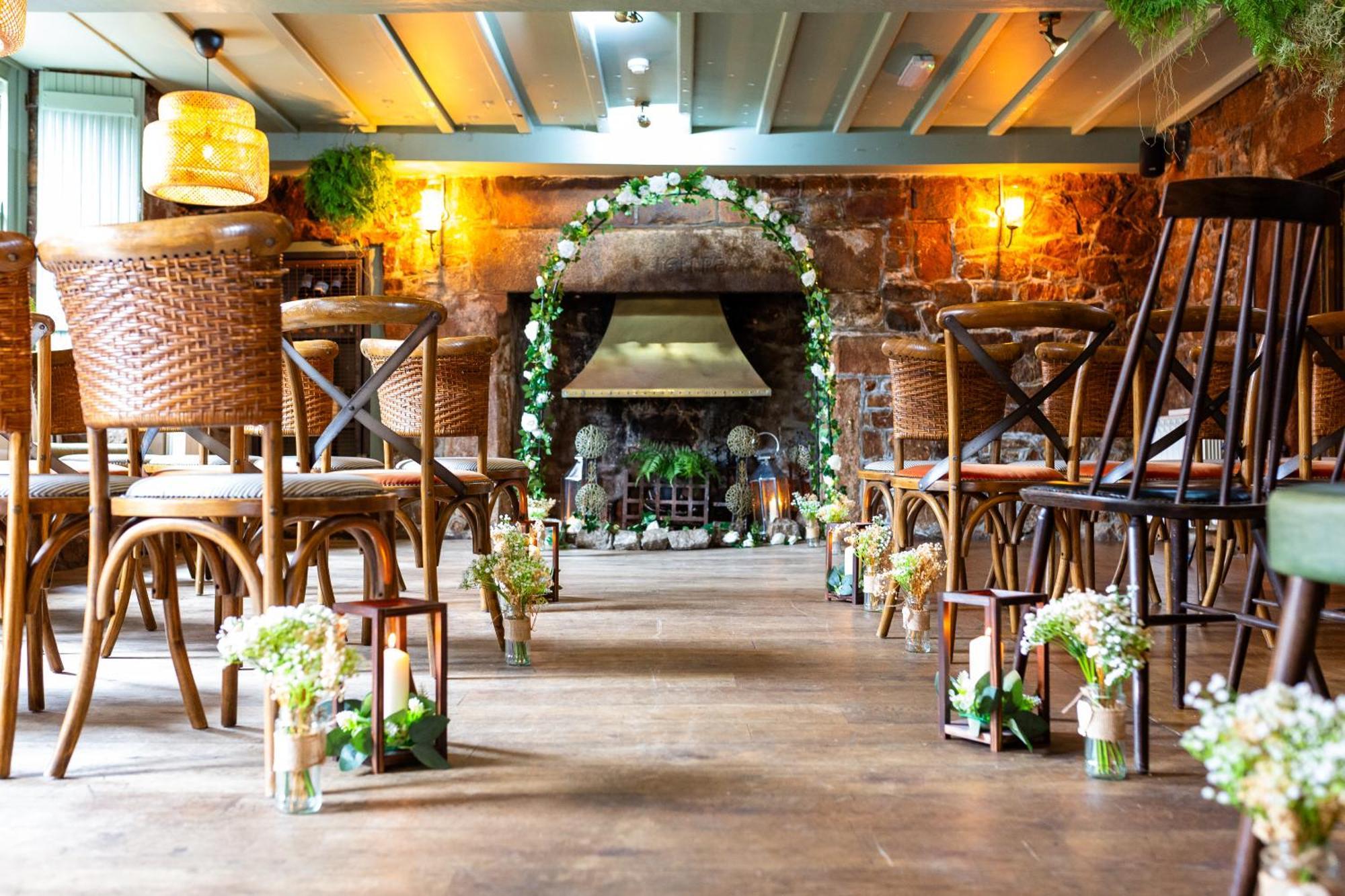 Old Court House Inn St Aubin Екстер'єр фото