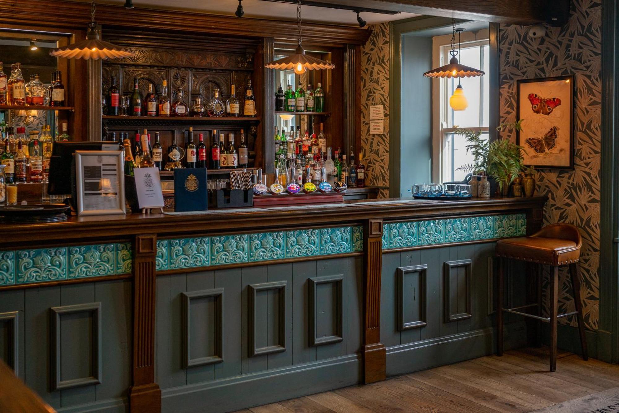 Old Court House Inn St Aubin Екстер'єр фото